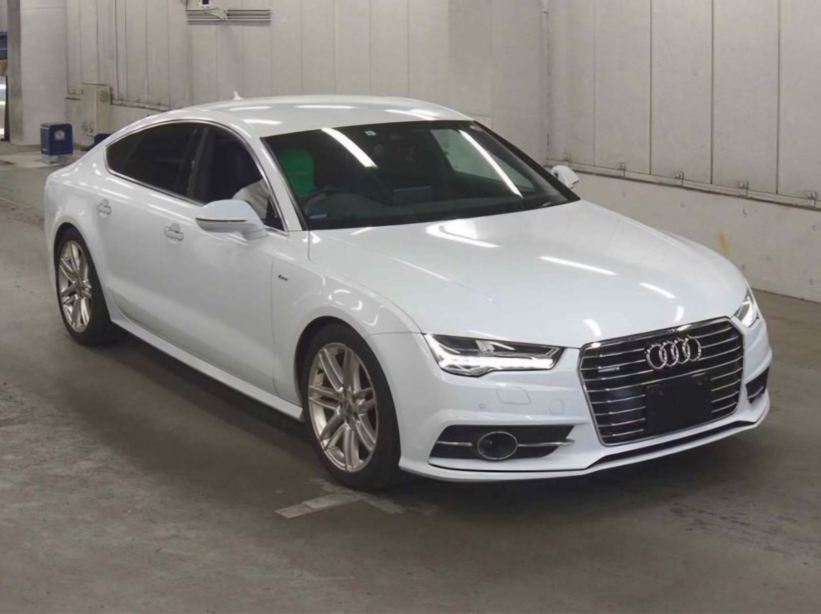 Audi A7 SPORTBACK 2.0T QUATTRO Kai & Karo Khalif Kairo Car