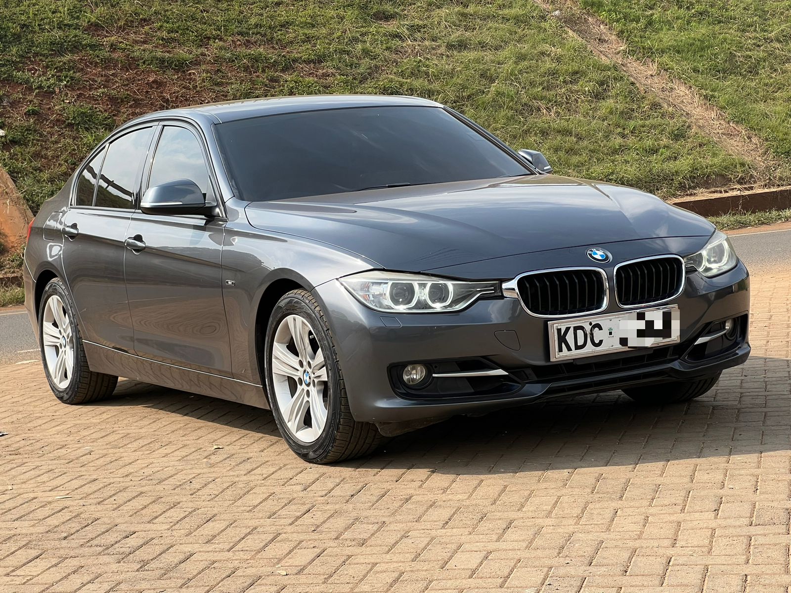 BMW 320i xdrive | Kai & Karo | Khalif Kairo - Car Dealership Kenya